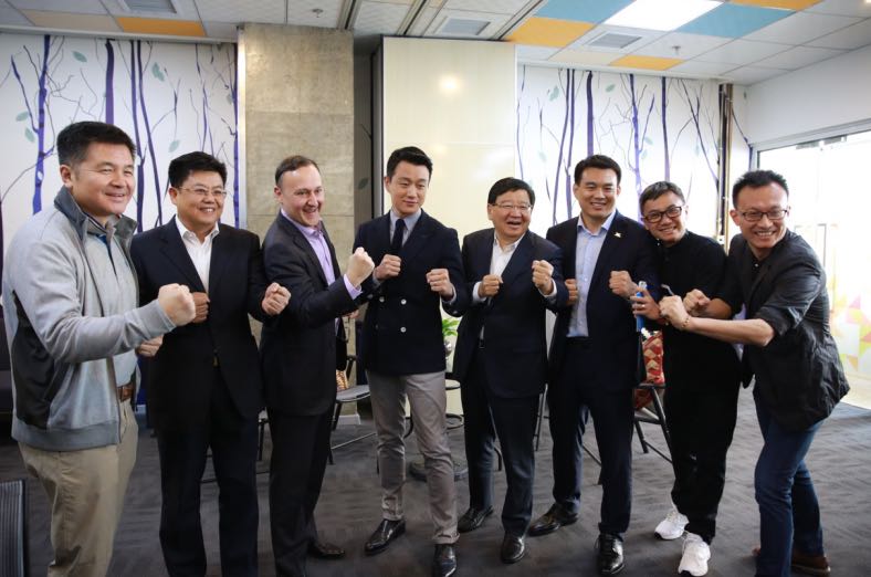 “特朗普交易”为何卷土重来？比特币现货ETF规模为何突破200亿美元？渣打为何看好比特币涨至12.5万美元？