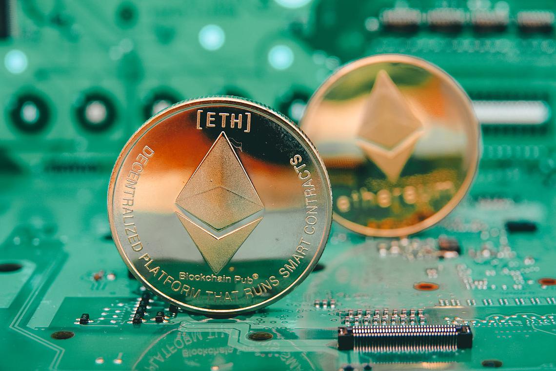 ETH突破4400美元时，31岁的Vitalik到底在做什么？